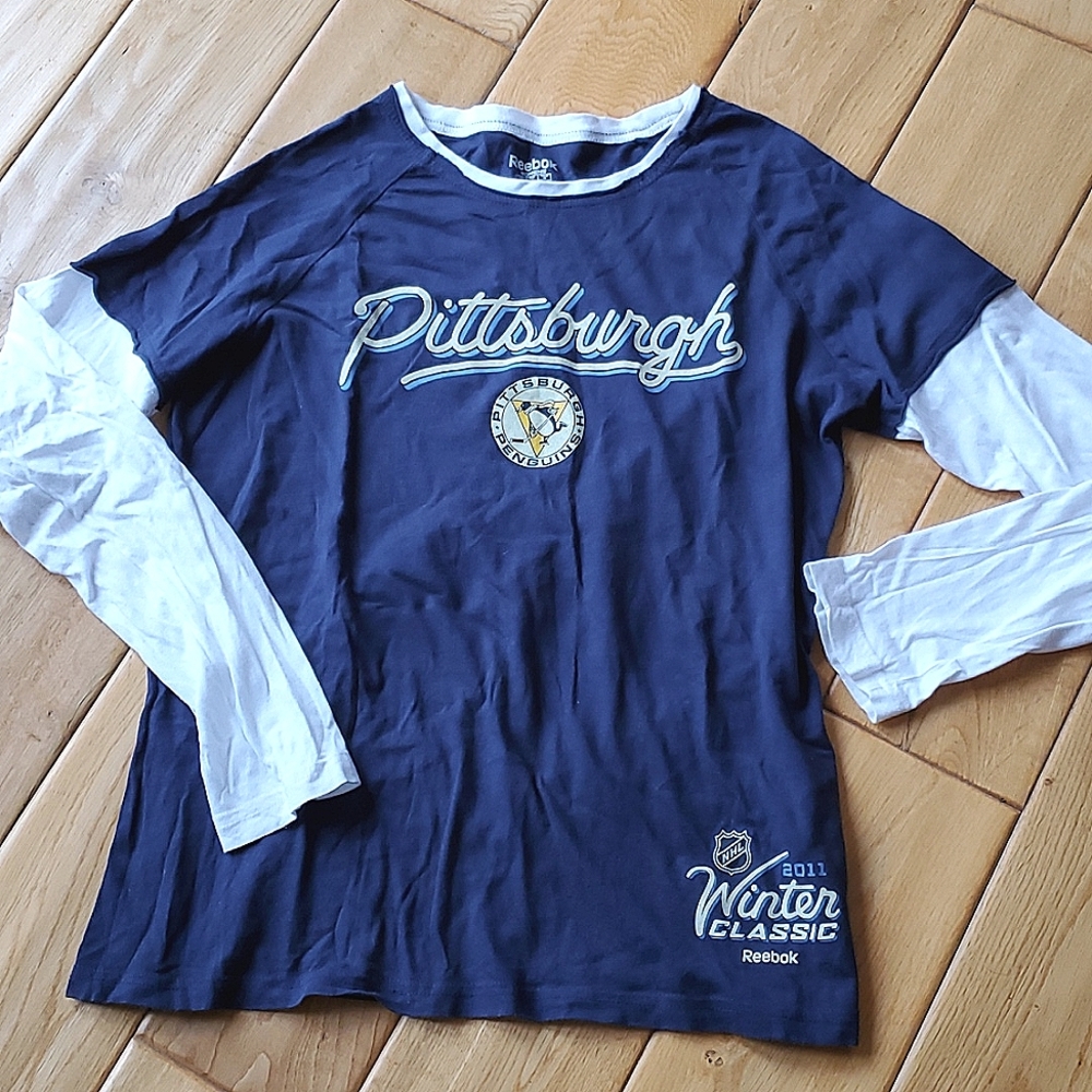 Reebok womens L Pitt Pens long sleeve T, navy ltblue gold & white, runs small